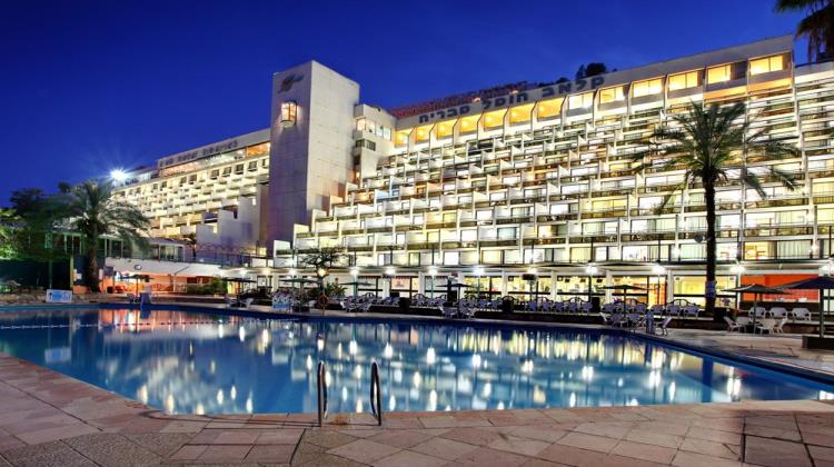 Swimming pool, Club Hotel Tiberias